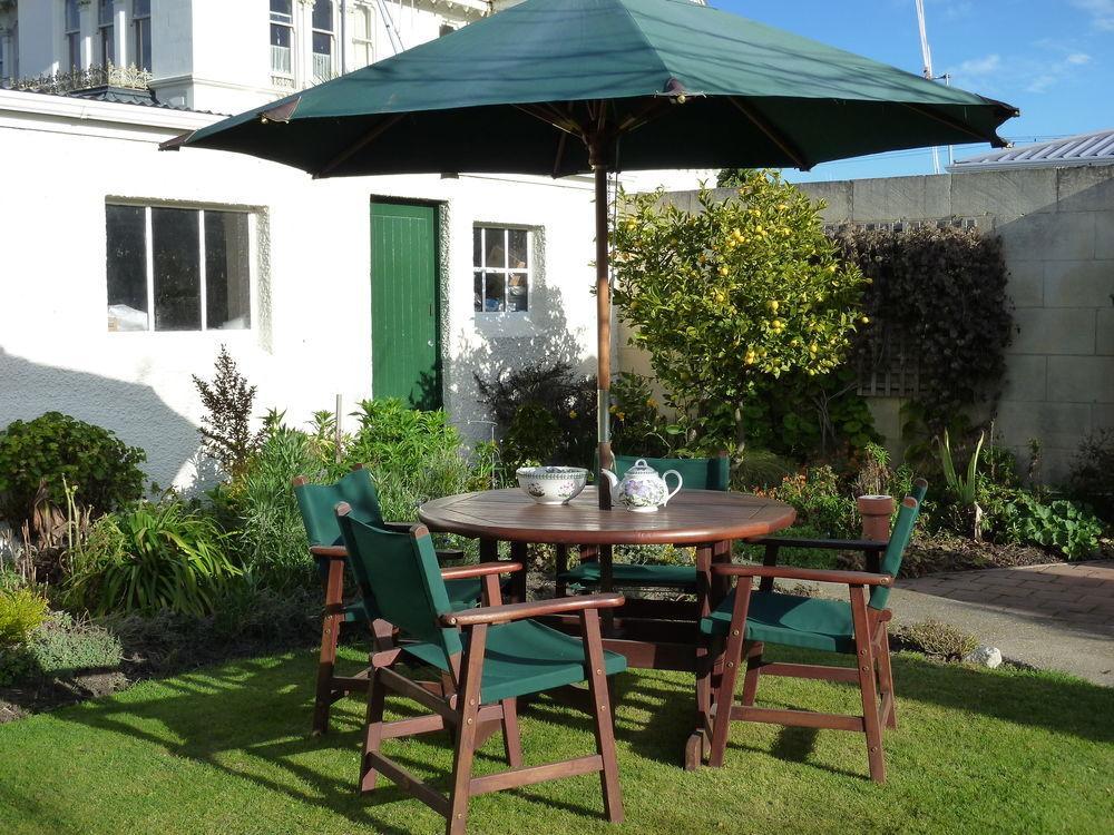 Highway House Bed And Breakfast Oamaru Kültér fotó